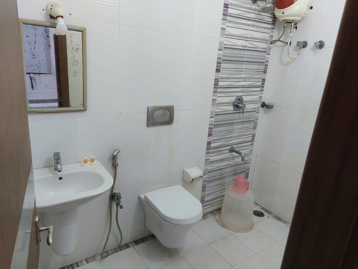 Avuraa Hospitality India Hotel Chennai Exterior photo